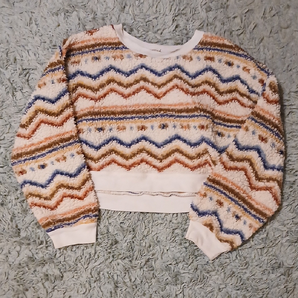 Cozy Chevron Patterned Sweater - Picture 1 of 6